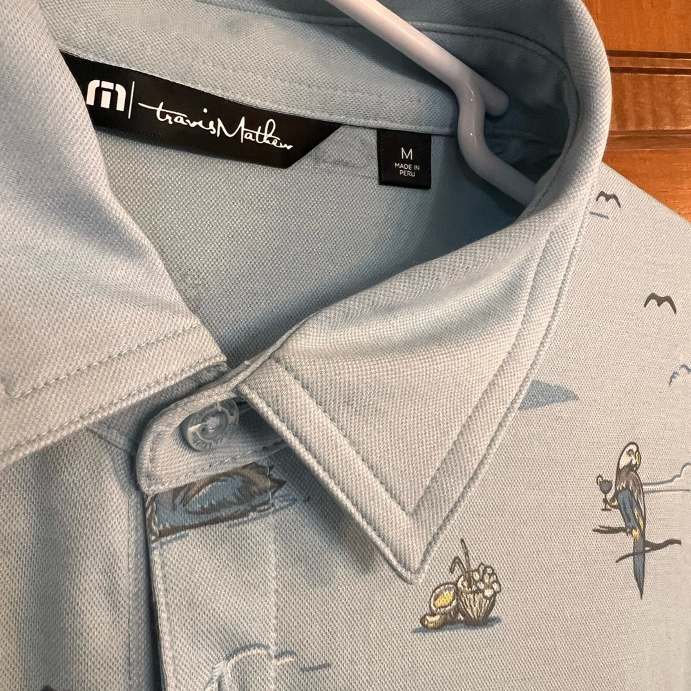 Travis Mathew Blue Seagull Polo Shirt Men’s Medium - Picture 3 of 3
